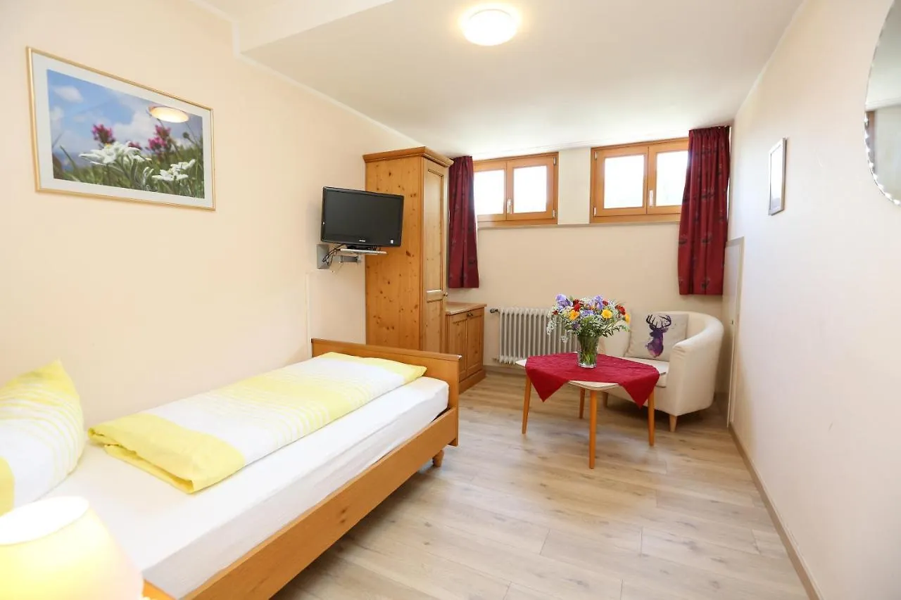 Landhaus Schwaben Bad Wiessee 3*,